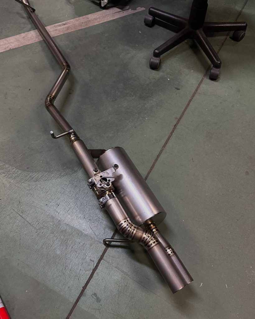 チタンマフラー製作