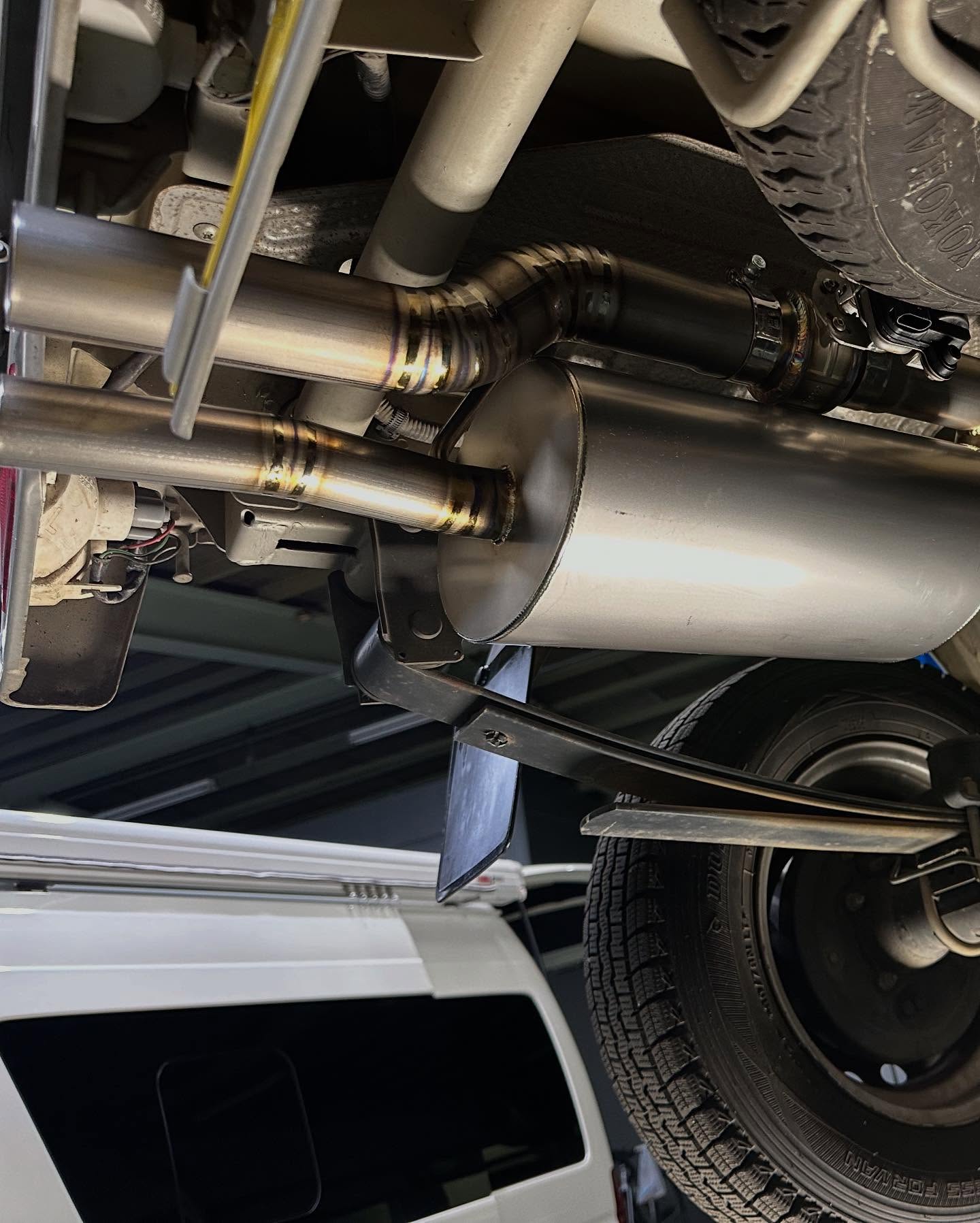 キャリー、チタンマフラー製作