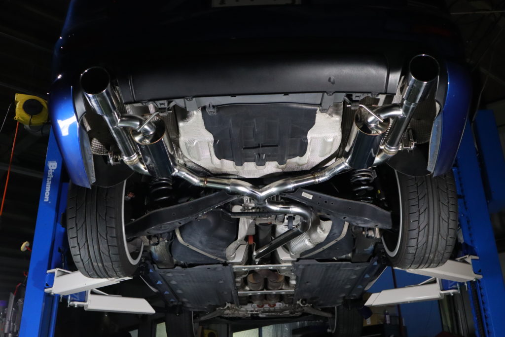 フォルクスワーゲン · パサートヴァリアント R36可変バルブマフラー製作