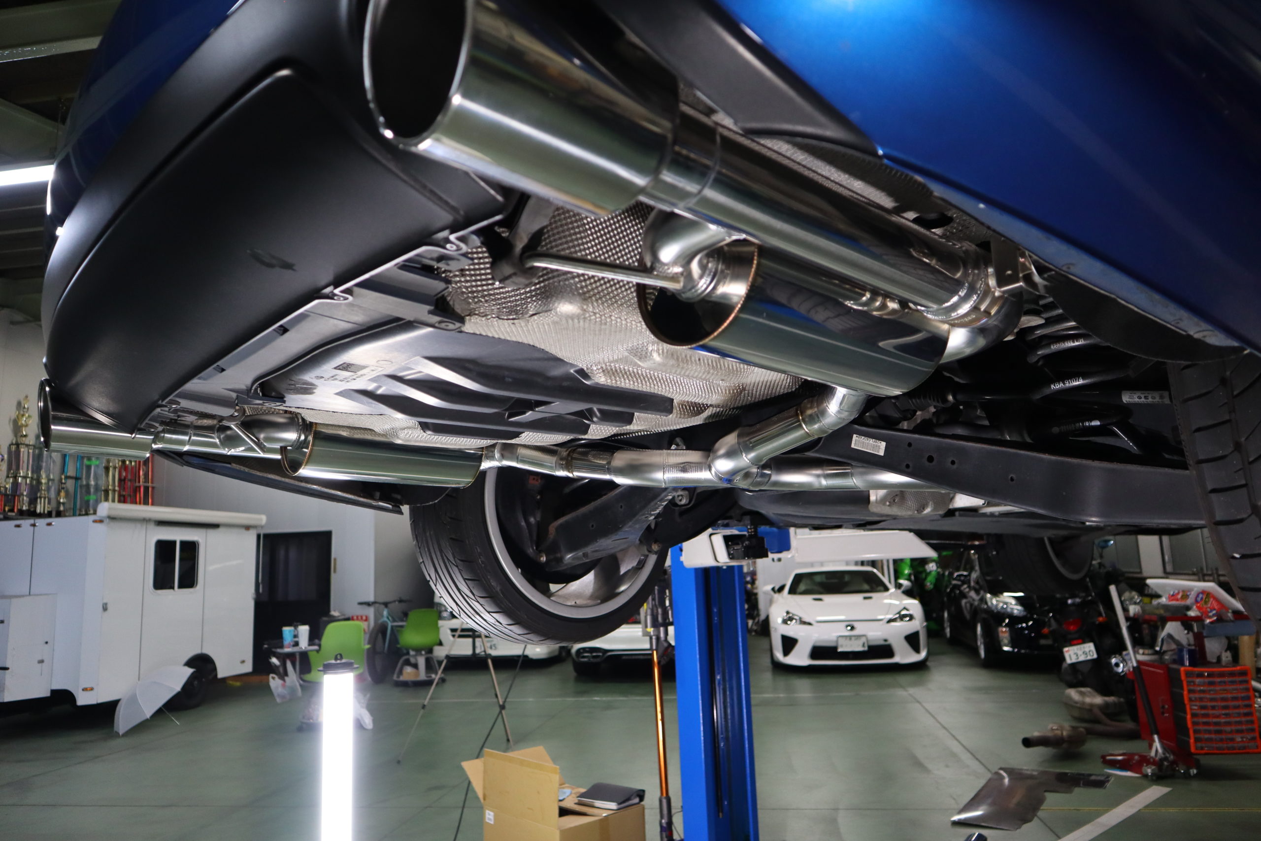 フォルクスワーゲン · パサートヴァリアント R36可変バルブマフラー製作