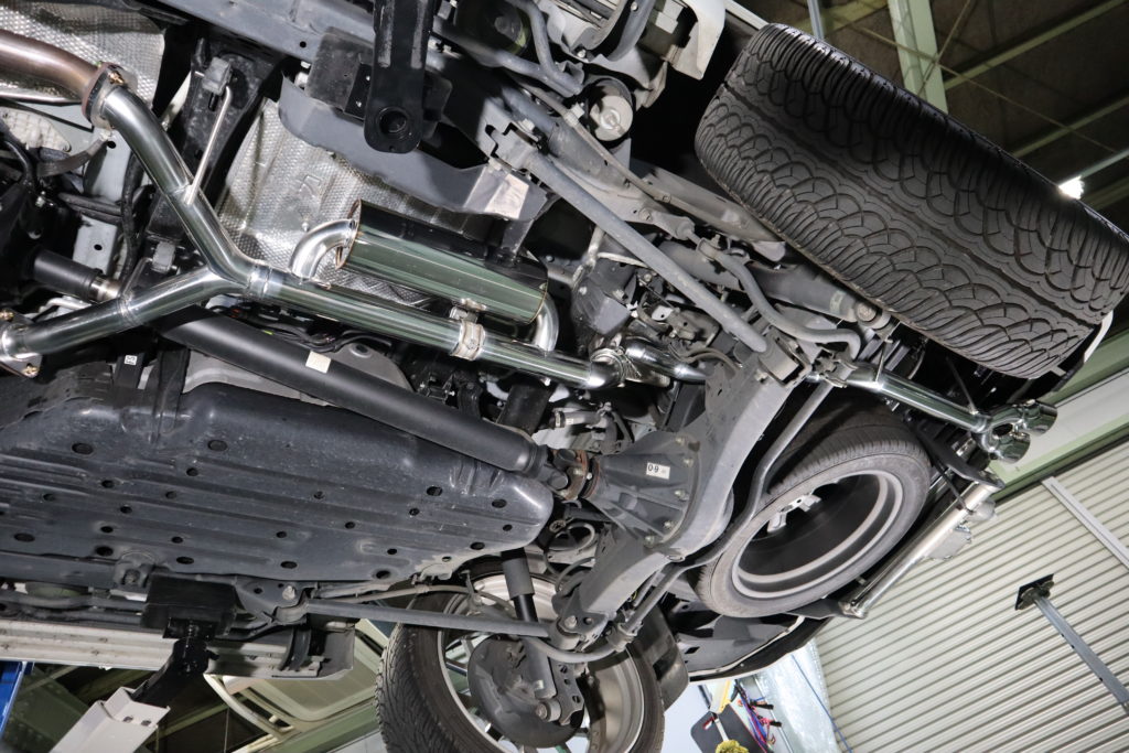 レクサスLX570可変バルブマフラー製作
